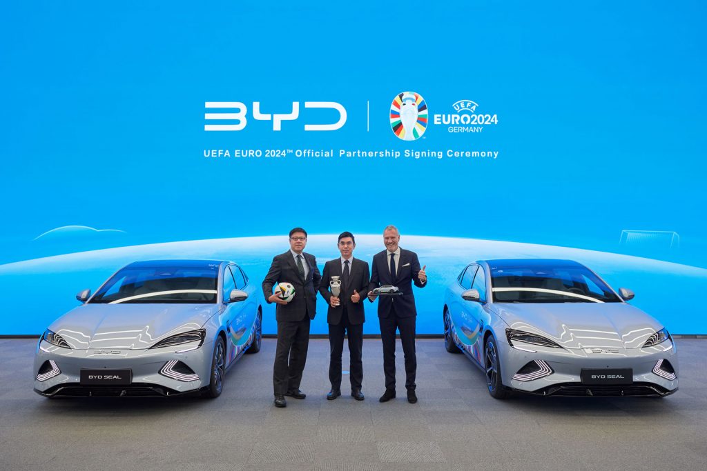 Ceremonia de firma de BYD como socio oficial de la UEFA EURO 2024